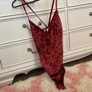 Pinkish/purple velvet bodysuit, medium